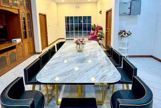 6 Bedroom Pool Villa for Rent in Pattaya Pattaya