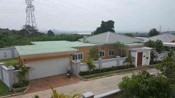 4 Bedroom Pool Villa for Rent in Khao Talo พัทยา