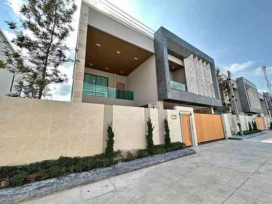 4 Bedroom Pool Villa for Rent in Na Jomtien Pattaya