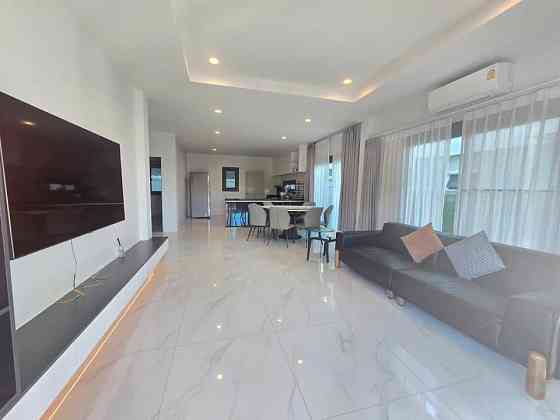 4 Bedroom Pool Villa for Rent in Tung Klom Talman Pattaya