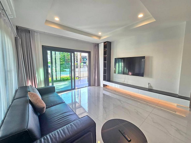 4 Bedroom Pool Villa for Rent in Tung Klom Talman Pattaya - photo 1