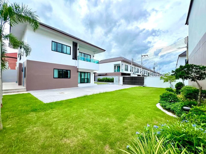 5 Bedroom Pool Villa for Rent in Pattaya Pattaya - photo 2