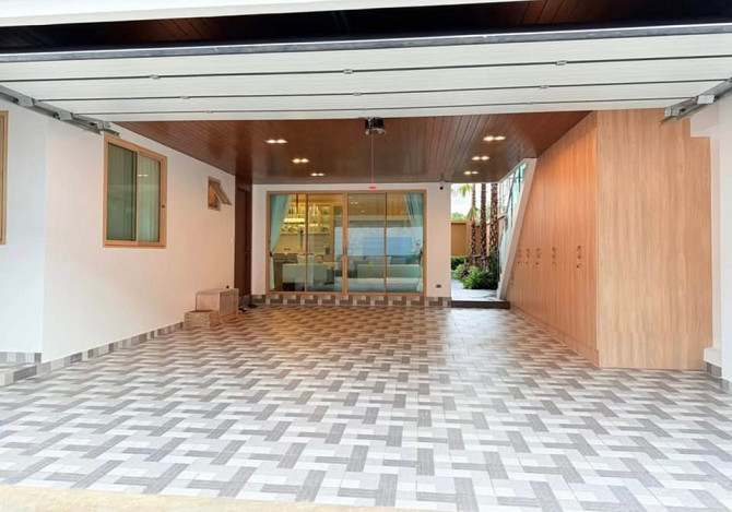 4 Bedroom Pool Villa for Rent in Pattaya Pattaya - photo 2