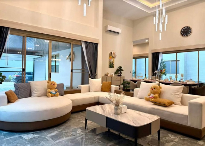 4 Bedroom Pool Villa for Rent in Pattaya Pattaya - photo 5