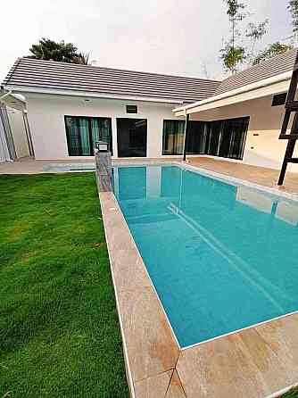 4 Bedroom Pool Villa for Rent in Pattaya Pattaya