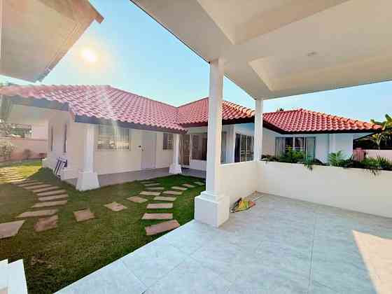 4 Bedroom Pool Villa for Rent in Na Jomtien พัทยา