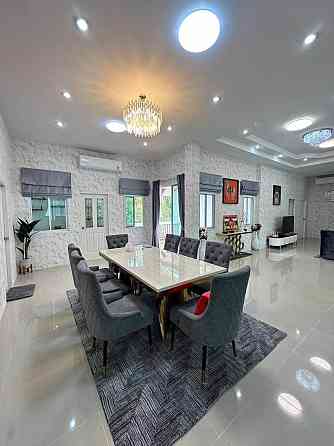6 Bedroom Pool Villa for Rent in Huay Yai Паттая