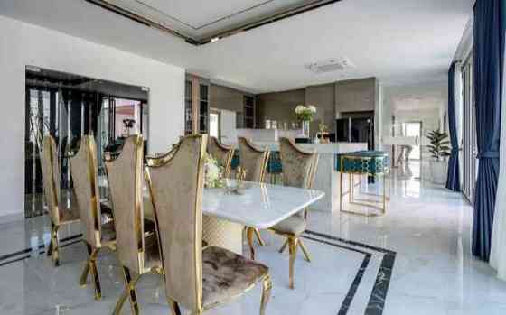 6 Bedroom Pool Villa for Rent in Pattaya Паттая