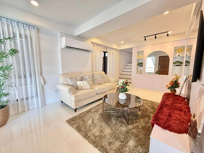 6 Bedroom Pool Villa for Rent Pattaya - photo 4