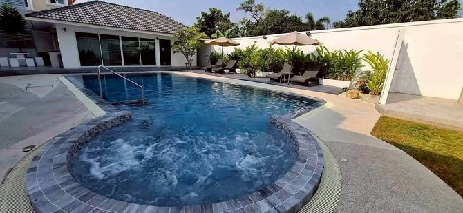 4 Bedroom Pool Villa for Rent in Pattaya Pattaya - photo 2