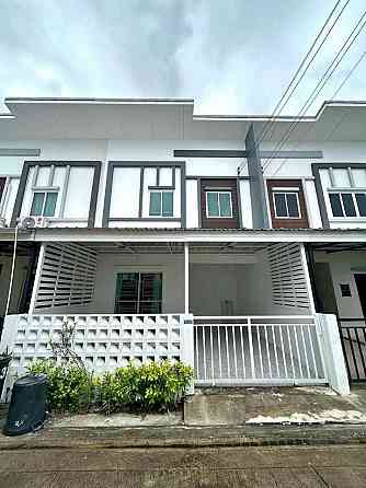 3 Bedroom Townhouse for Rent in Pattaya East Pattaya