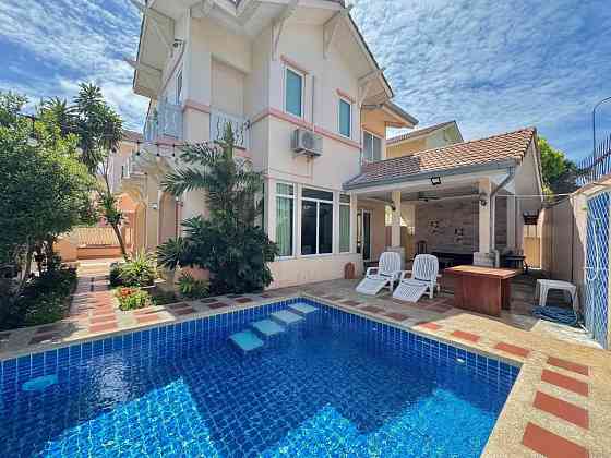 4 Bedroom Pool Villa for Rent in Jomtien Pattaya