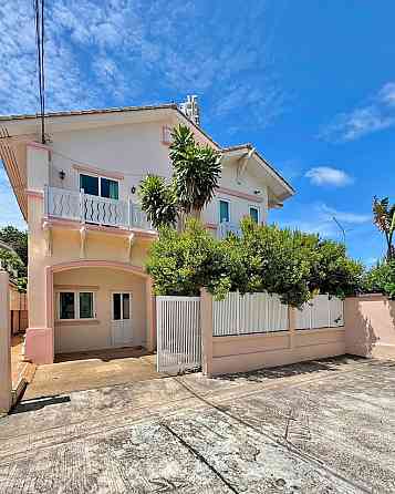 4 Bedroom Pool Villa for Rent in Jomtien Pattaya