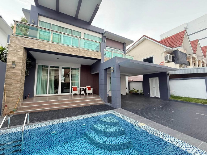 6 Bedroom Pool Villa for Rent in South Pattaya Pattaya - photo 1