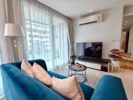 2 Bedroom Condo for Rent with Pool View Pattaya