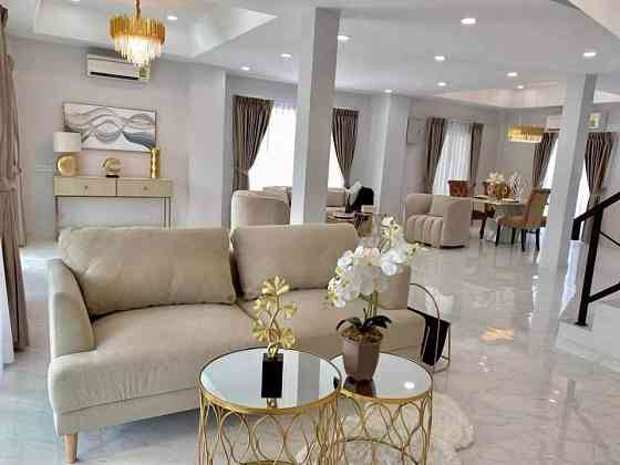 5 Bedroom Pool Villa for Rent in Jomtien Pattaya