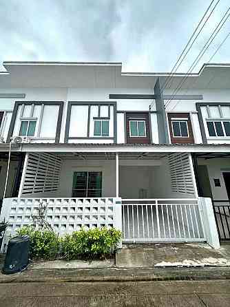 3 Bedroom Townhouse for Rent in Pattaya Pattaya