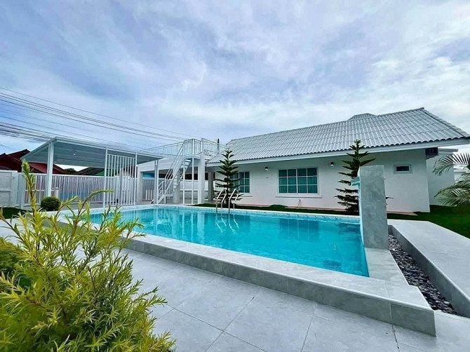 3 Bedroom Pool Villa for Rent in Pattaya Pattaya - photo 1