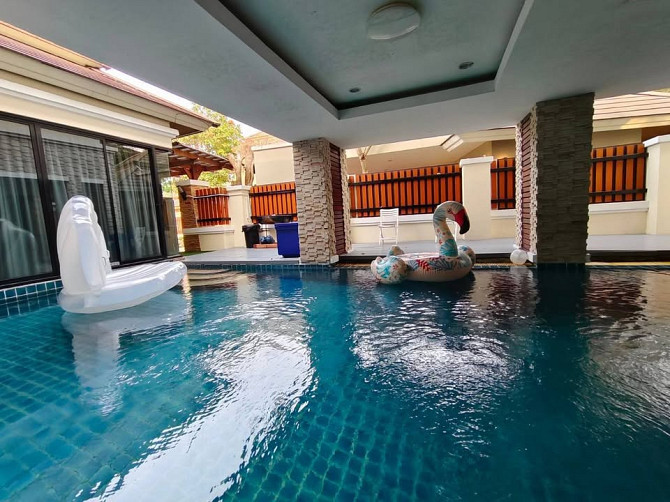 5 Bedroom Pool Villa for Rent in North Pattaya Pattaya - photo 4