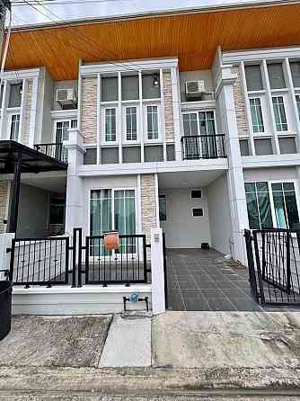 4 Bedroom House for Rent in Pattaya พัทยา