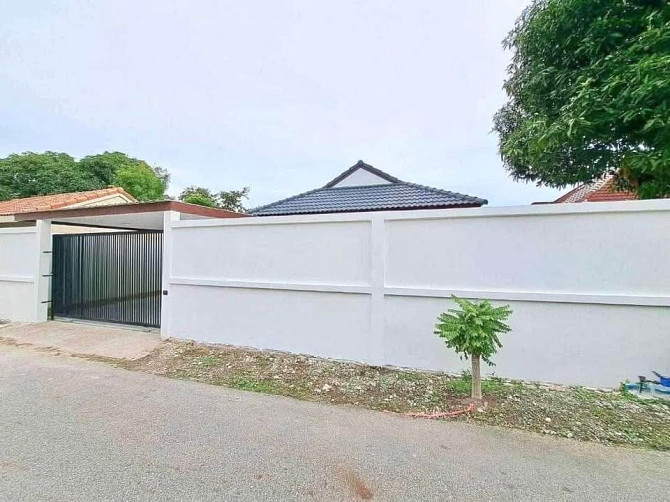 3 Bedroom Minimalist House for Rent in Pattaya Pattaya - photo 2