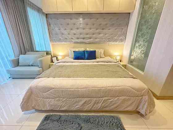 Studio Condo for Rent in Pattaya, Pool View Pattaya