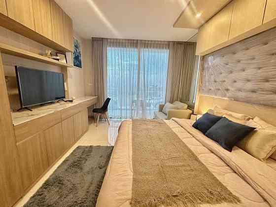 Studio Condo for Rent in Pattaya, Pool View Pattaya
