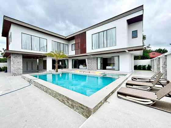 7 Bedroom Pool Villa for Rent in Huai Yai Pattaya