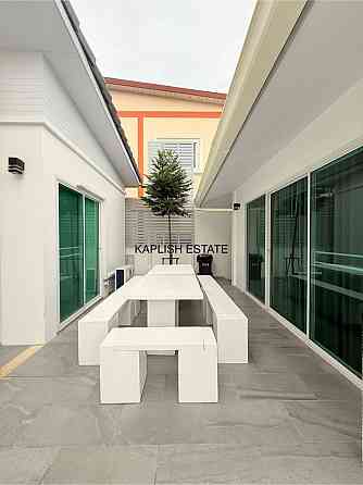 4 Bedroom Pool Villa for Rent in Pattaya Pattaya