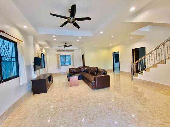 4 Bedroom Pool Villa for Rent in Khao Talo Pattaya