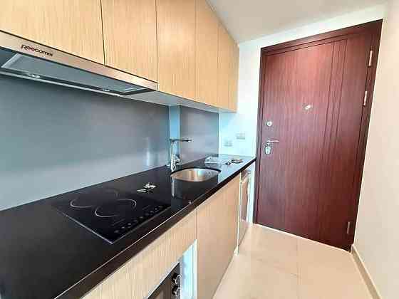 Studio Condo for Rent with Pool View พัทยา