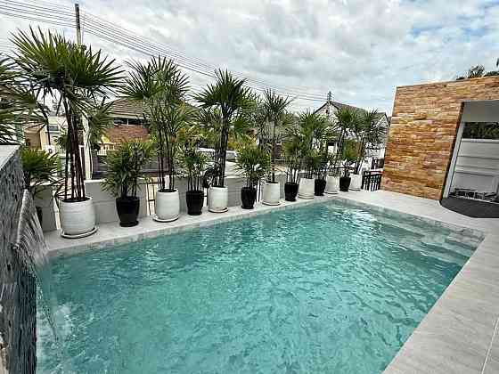 4 Bedroom Pool Villa for Rent in Pattaya Pattaya