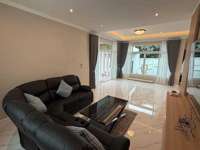 4 Bedroom Pool Villa for Rent in Pattaya Pattaya - photo 4