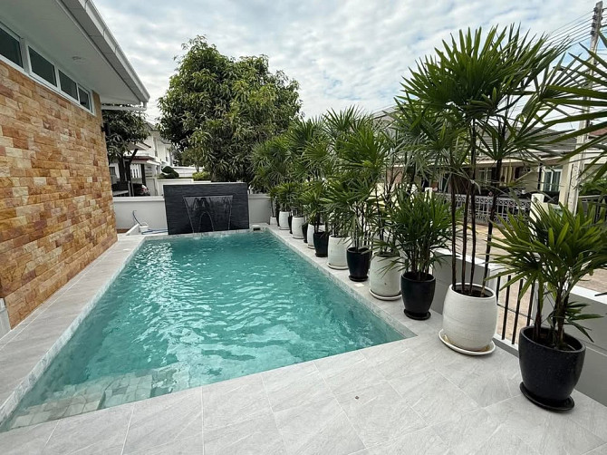 4 Bedroom Pool Villa for Rent in Pattaya Pattaya - photo 2