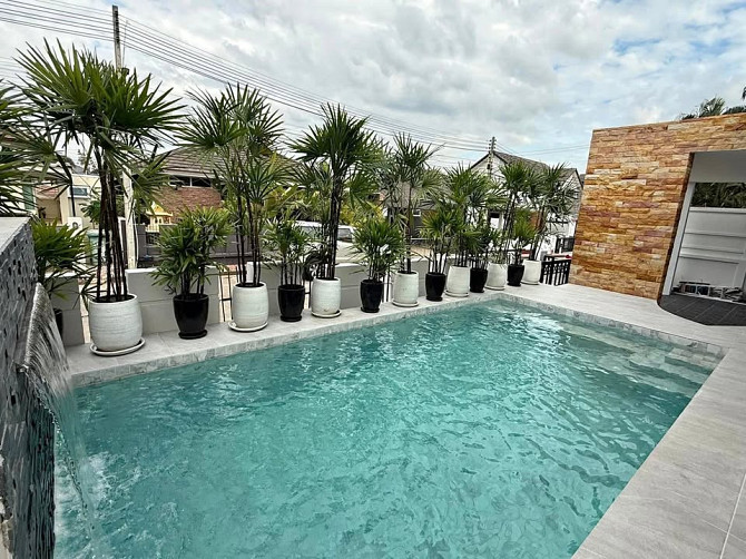 4 Bedroom Pool Villa for Rent in Pattaya Pattaya - photo 1