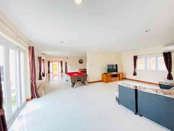 5 Bedroom Pool Villa for Rent in Pattaya Pattaya