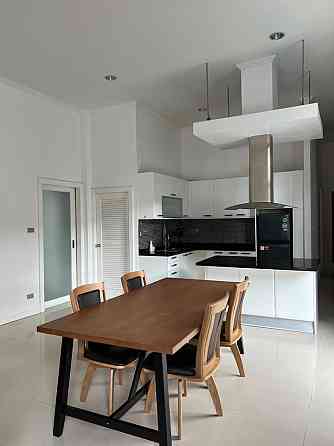 3 Bed Pool Villa for Rent in Pattaya Pattaya