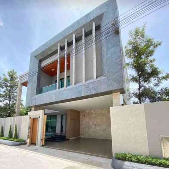 4 Bedroom Pool Villa for Rent in Huay Yai Pattaya