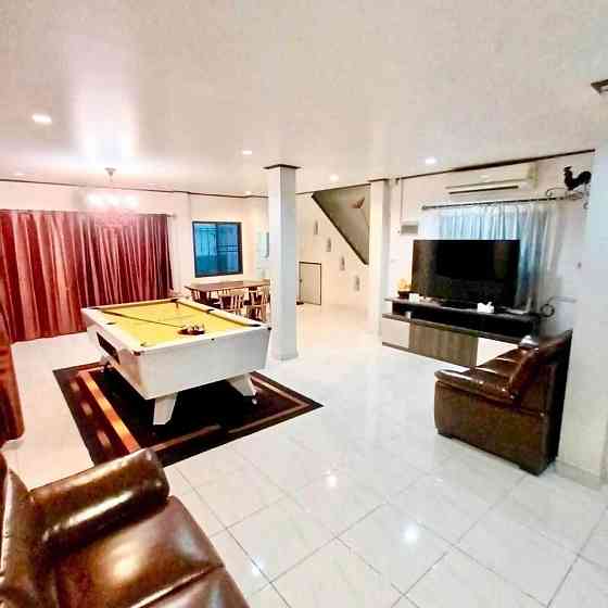 4 Bedroom Pool Villa for Rent in Pattaya Pattaya