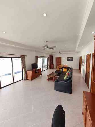 3 Bedroom Pool Villa for Rent in Jomtien พัทยา