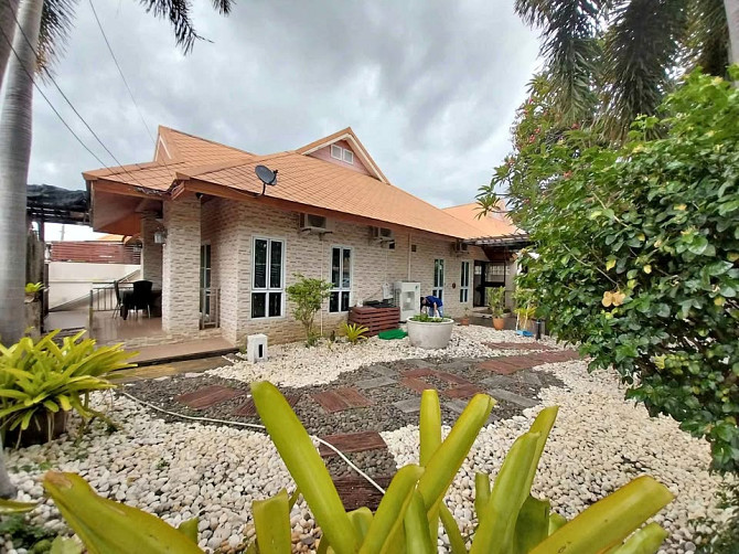3 Bedroom Pool Villa for Rent in Pattaya Pattaya - photo 1