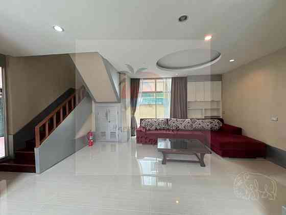 4 Bed Pool Villa for Rent in Pattaya Pattaya