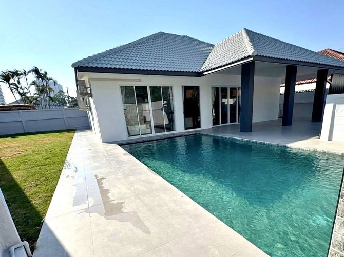 4 Bedroom Pool Villa for Rent in Jomtien Pattaya - photo 1