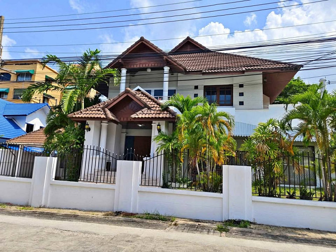 6 Bedroom Pool Villa for Rent in Central Pattaya Pattaya - photo 1