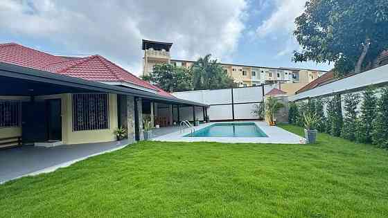 3 Bedroom Pool Villa for Rent in Pattaya พัทยา