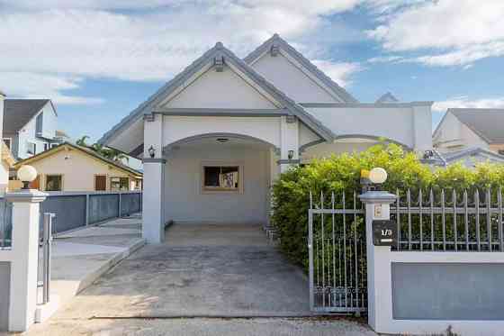 4 Bedroom Pool Villa for Rent in Mabprachan พัทยา