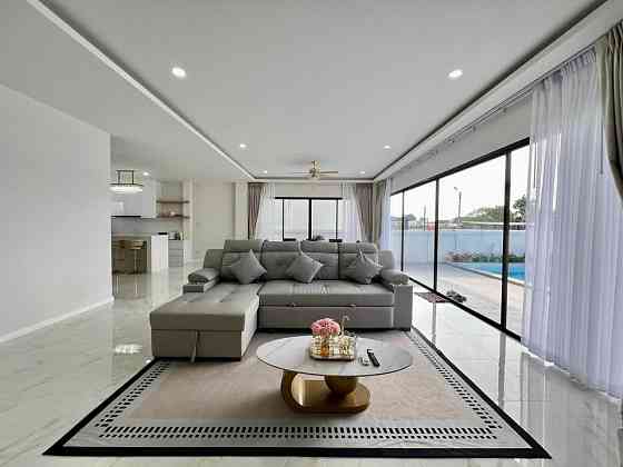 4 Bedroom Pool Villa for Rent in Chaitapruk Pattaya