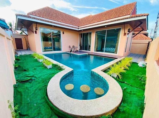 2 Bedroom Pool Villa for Rent in Pattaya Pattaya - photo 1
