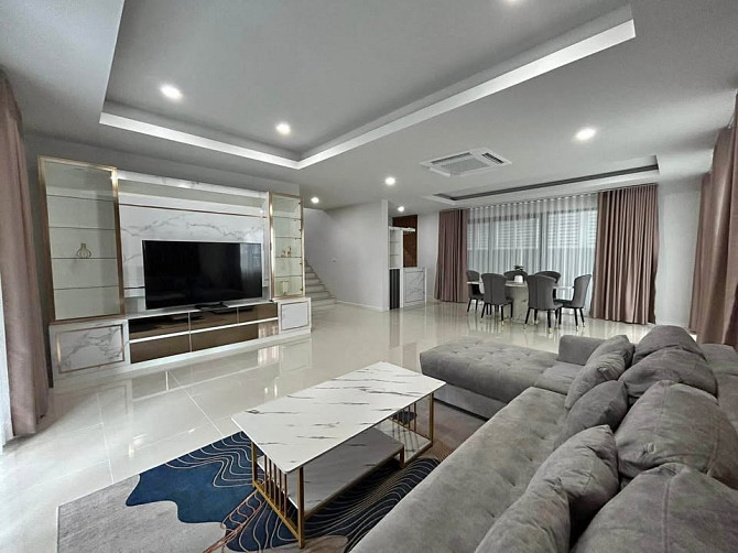 3 Bedroom Pool Villa for Rent in Palm Parco Pattaya - photo 1