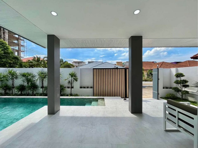 4 Bedroom Pool Villa for Rent in Jomtien Pattaya - photo 2